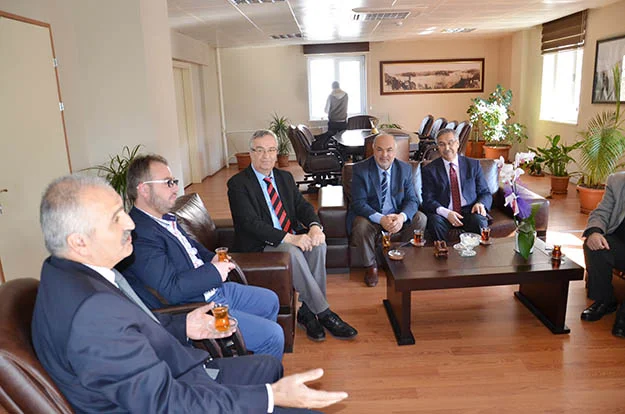 Beykoz Belediye Başkanı Yücel Çelikbilek'in danışmanları Devlet Hastanesi Yöneticisi Dr.