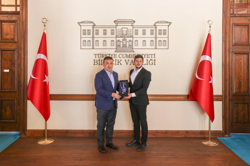 beykoz muhtarindan bilecikvalisine ziyaret 2 e1756381252421