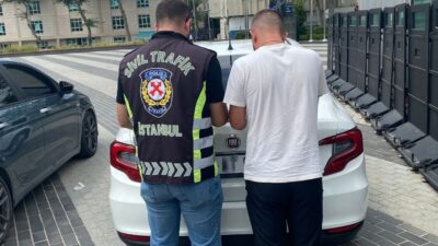 Beykoz'da Halil Ulukurt tünelinde konvoy oluşturarak diğer sürücülerin ilerlemesine engel