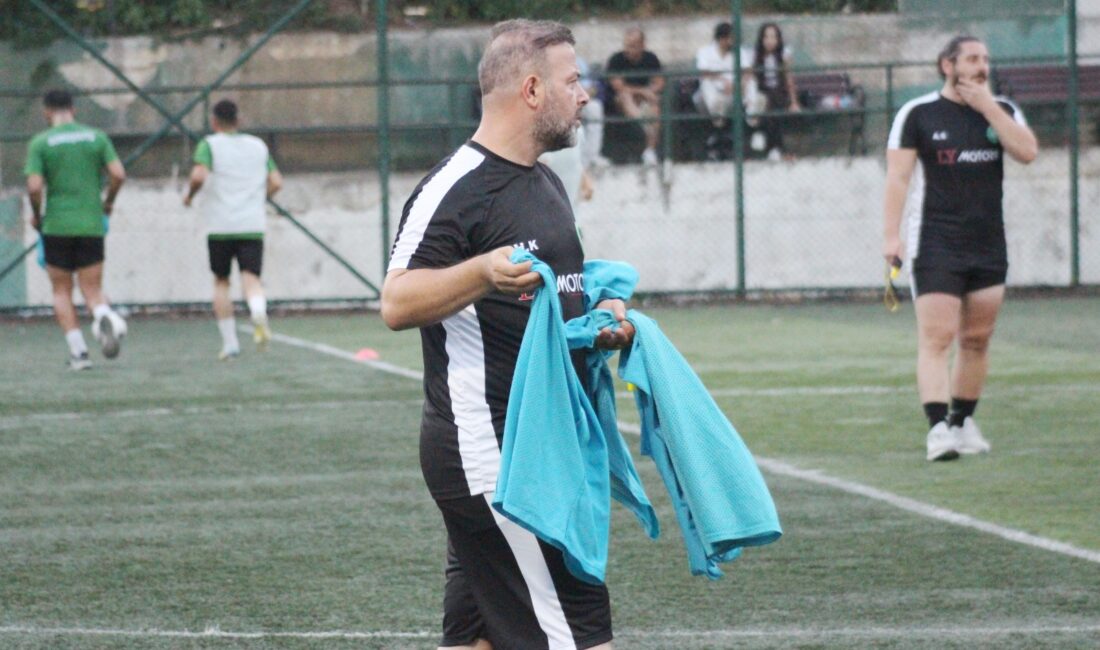 Beykoz İlçesini İstanbul 1.Amatör Ligde temsil etmeye hazırlanan Gümüşsuyuspor'da 1.