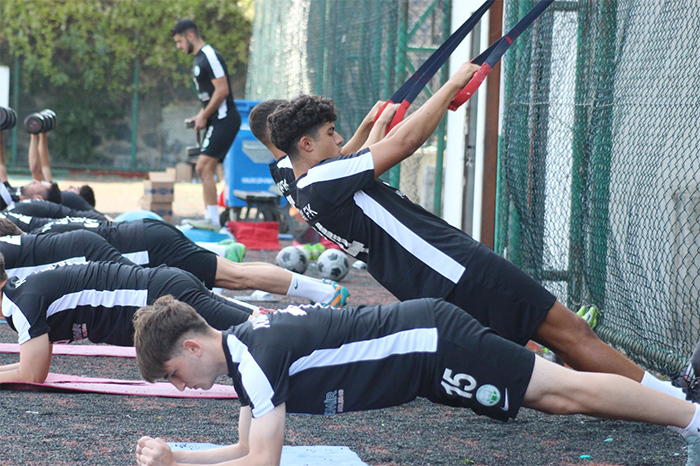 Kavacıkspor 15 gündür ter soğutmuyor... İstanbul Süper Amatör Liginin Beykoz