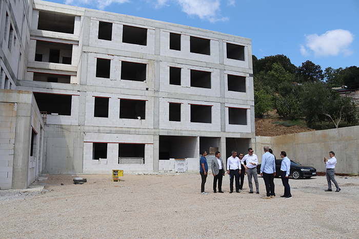 Beykoz’da 18 derslikli ilk ve ortaokul inşaatı sürüyor. Beykoz İshaklı