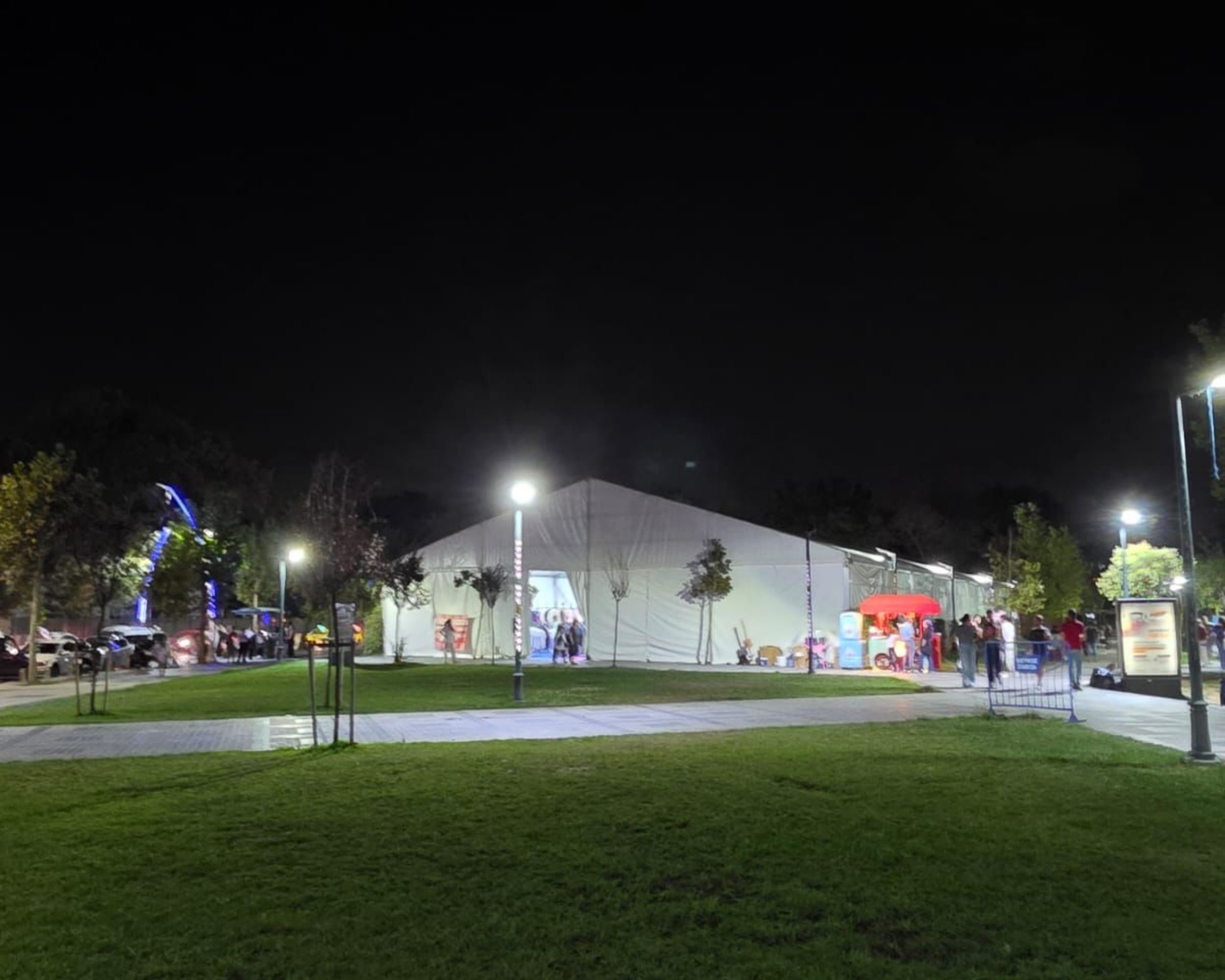 Beykoz’da bir dönem tartışmalara neden olan Sahil’deki Çadır, yeniden kuruldu.