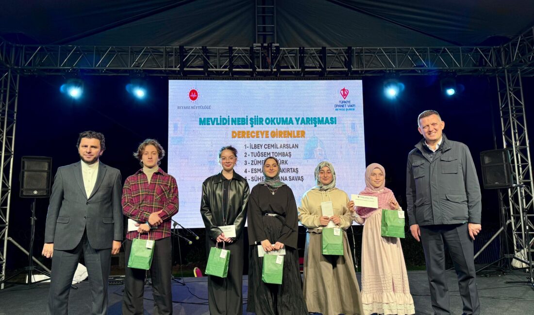 Beykoz Müftülüğünün organize ettiği Mevlid-i Nebi programı akşam namazının ardından