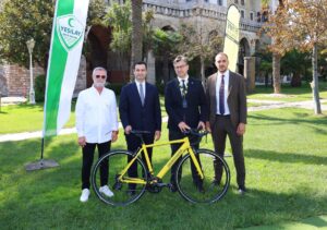 Dünyanın en prestijli bisiklet yarışı Tour de France, Yeşilay iş