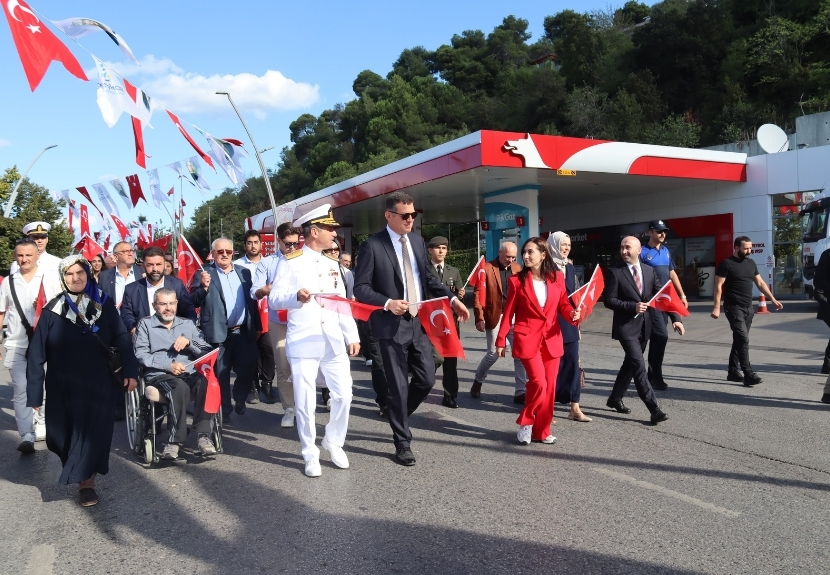 Beykoz'da Gaziler Günü kortej yürüyüşü ve törenle kutlandı 1 eyl2