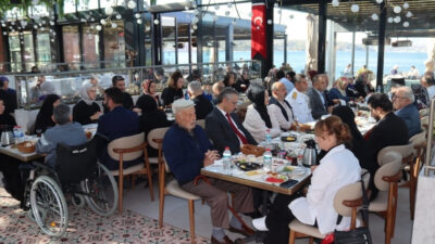 Gazi Mustafa Kemal Atatürk'e Mareşallik ve Gazilik unvanının verildiği 19