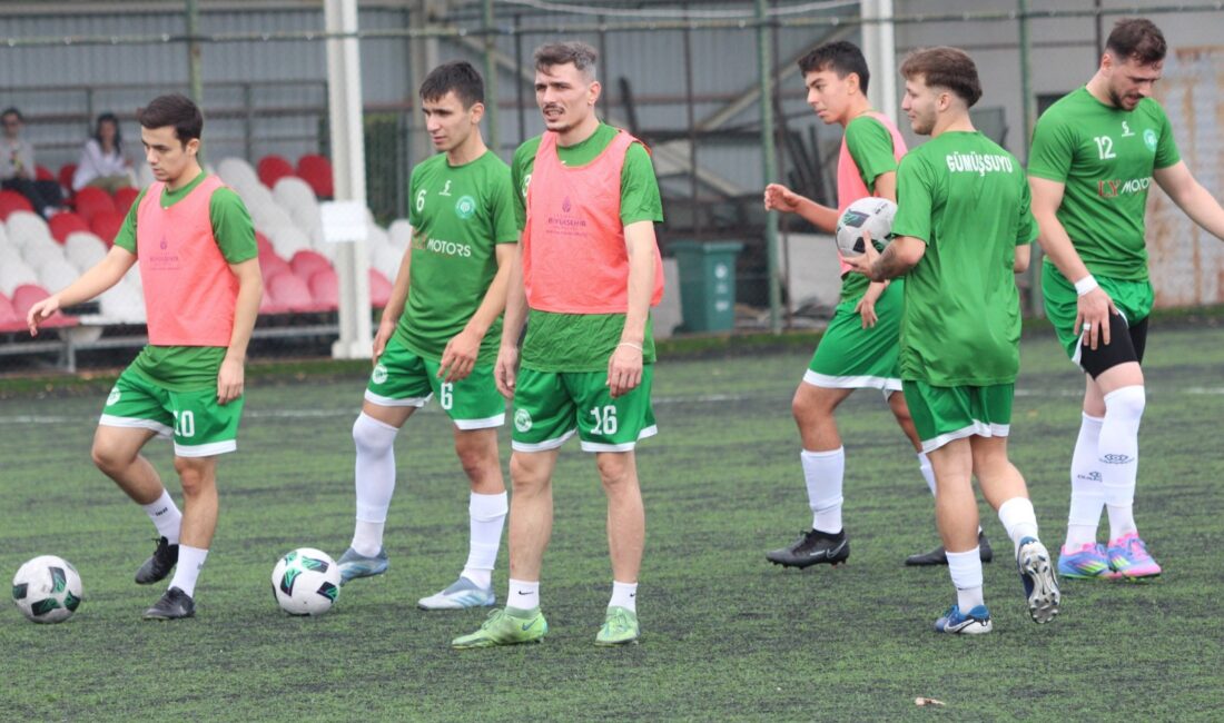 İstanbul 1. Amatör Liginin Beykoz İlçe temsilcilerinden olan Gümüşsuyuspor'da antrenmanlar