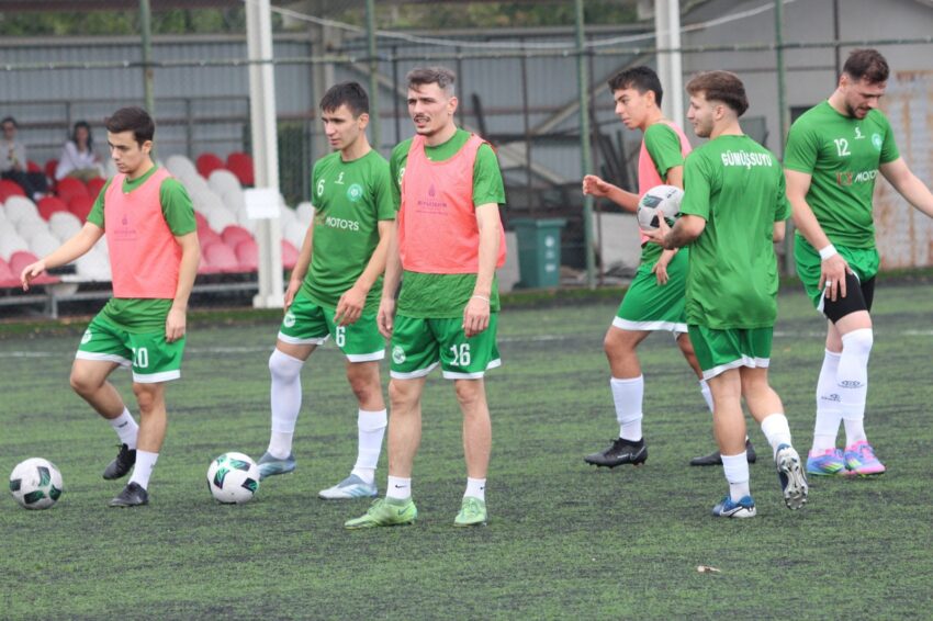 İstanbul 1. Amatör Liginin Beykoz İlçe temsilcilerinden olan Gümüşsuyuspor'da antrenmanlar