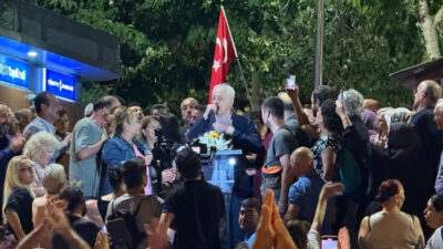 Beykoz Belediye Meclisi ve CHP'de yaşanan istifaların ardından seçilmiş Belediye