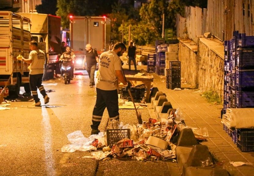 Beykoz Belediyesi'nden semt pazarlarına temizlik 1 pazar