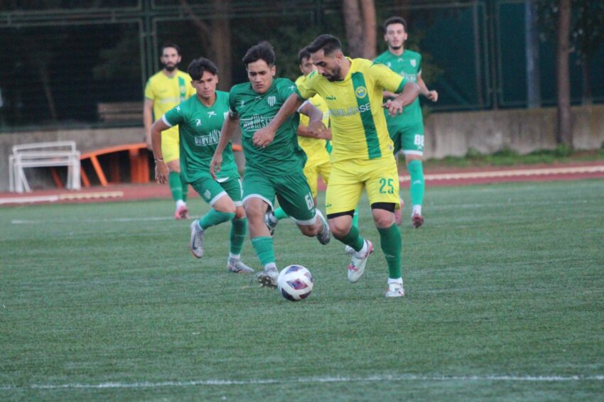Türk Futbolunun 2 Asırlık Çınarının Anadoluhisarı Spor Akademisi Stadındaki mücadelesinden