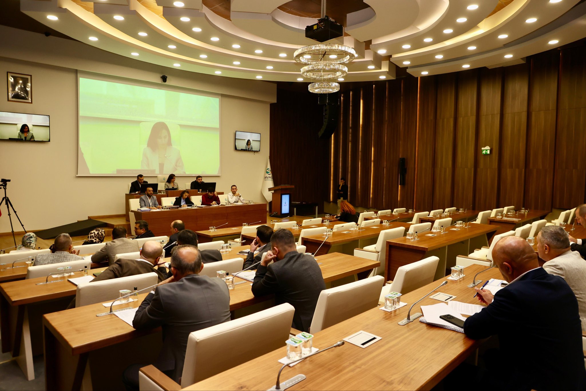 Beykoz Başkan Vekili Özlem Vural Gürzel’in AK Parti’ye katılmasının ardından