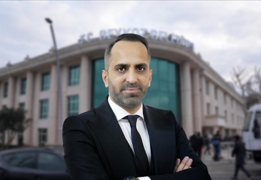 Yücel Çelikbilek döneminde Beykoz Belediyesi Kültür Müdürlüğü görevini yürüten Adem