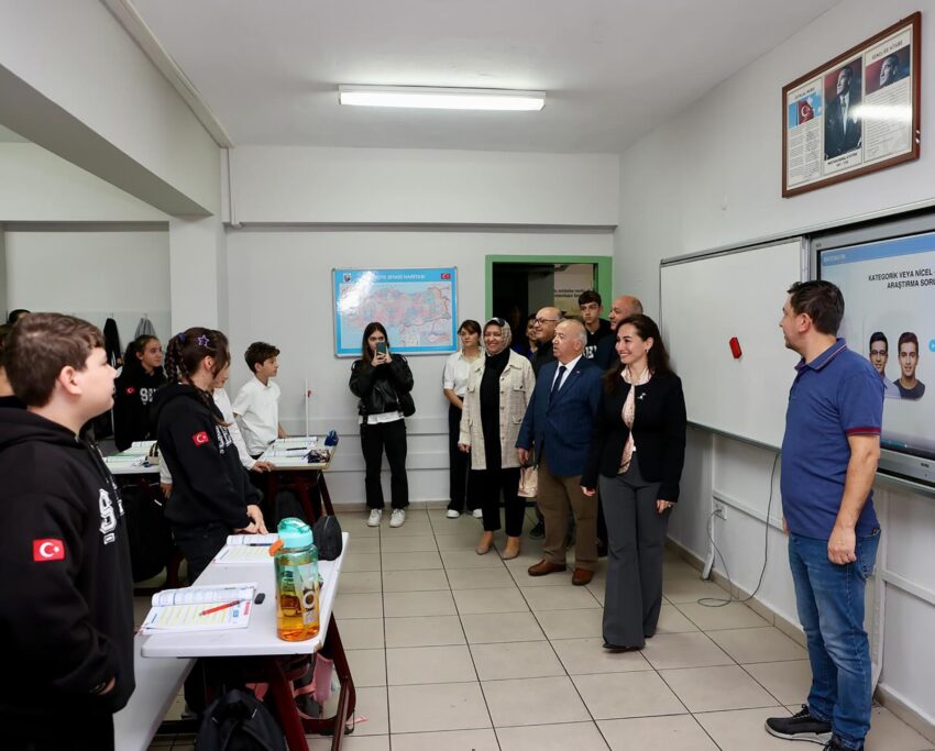 Beykoz Belediye Başkan Vekili Gürzel’den okul ziyareti 4 beykoz belediye baskan vekili gurzelden okul ziyareti 1 e1759500681880