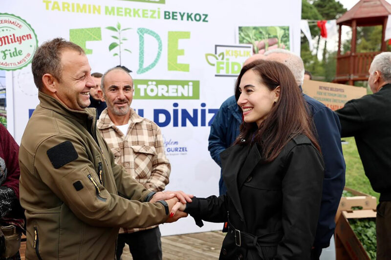 beykoz belediyesi ciftcilere kislik fide dagitti 11 e1760194470560