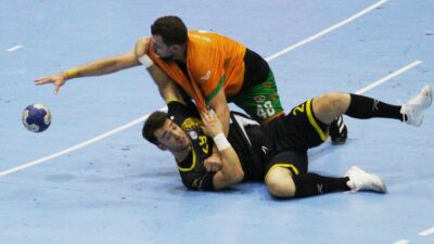 Türkiye Erkekler Hentbol Süper Liginde 2 puanla alt sıralarda yer