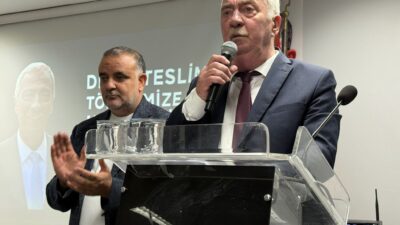 CHP Beykoz İlçe Başkanlığı 39. Olağan Kongresini kazanan Aydın Düzgün,