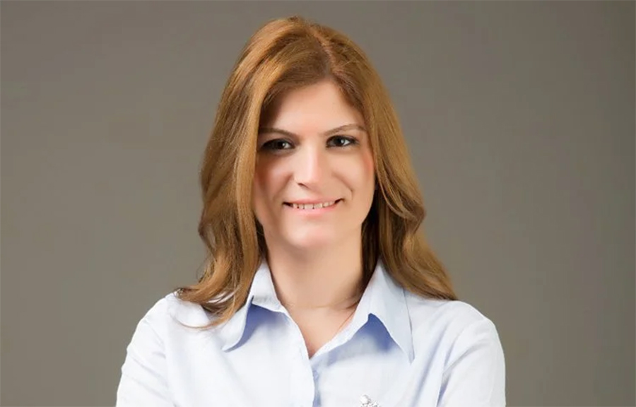 Bu ülkenin sokaklarında, evlerinde, otobüslerinde yankılanan bir sessizlik var.
Ne rüzgârın