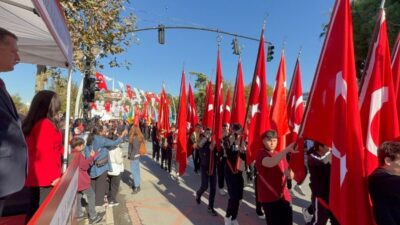 Beykoz Kaymakamlığı himayelerinde düzenlenen Cumhuriyet Bayramı kutlamaları neşeli anlara ev