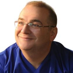 Dr. Mahmut AKYILDIZ yazar fotoğrafı