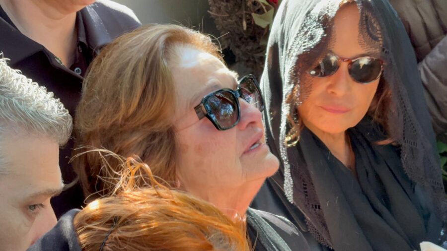 Mesut Yılmaz Beykoz’daki kabri başında dualarla anıldı 2 mesut yilmaz beykozdaki kabri basinda dualarla anildi 1 e1761823595306