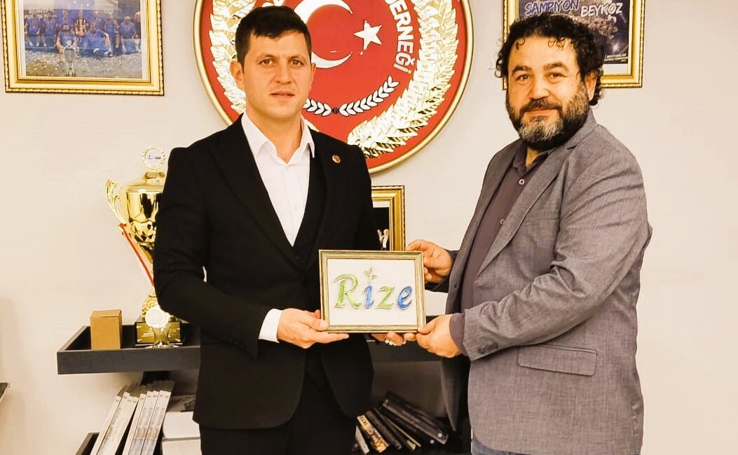 Beykoz Rizeliler Derneği Yönetimi Muhtarlar Derneği’ni ziyaret etti. Rizeliler muhtarları,
