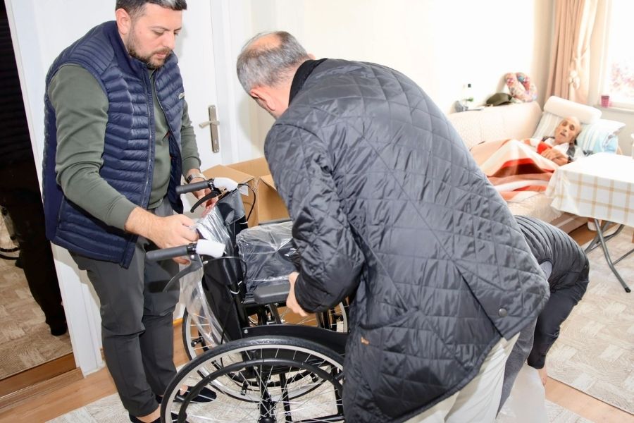 Beykoz’da yardımlaşma kültürü büyümeye devam ediyor. İhtiyaç sahibi dört aileye