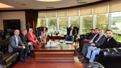 Beykoz Trabzonlular Derneği Başkanı Erdal Uzuner ve Yönetim Kurulu Üyeleri,