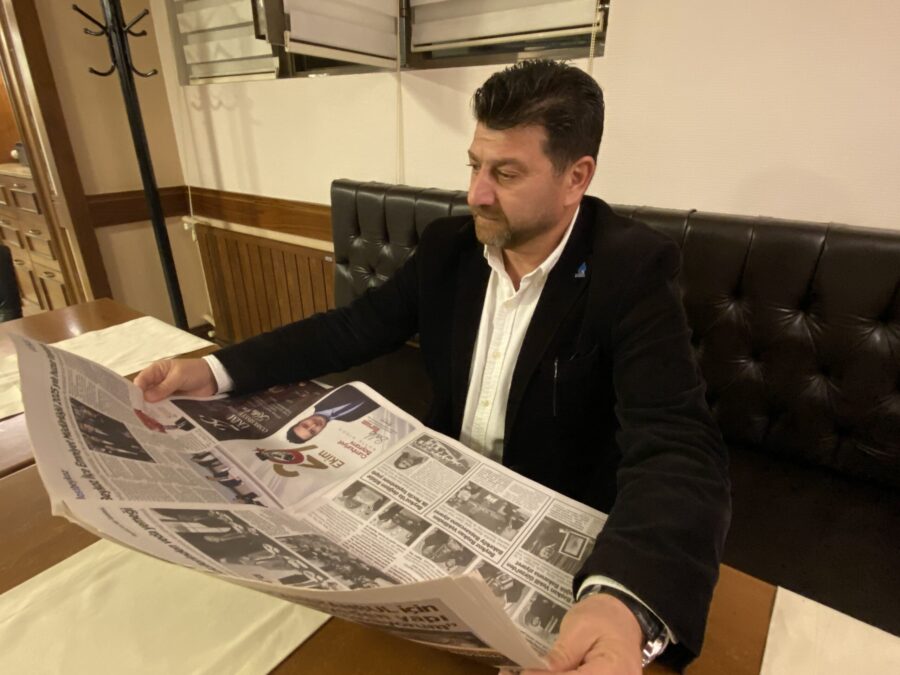 “Dost Kalemler Sofrasına” konuk olan Deva Partisi İlçe Başkanı Şenol Korkmaz, Beykoz’da halkın iradesinin gasp edildiği iddiasında bulunurken, CHP’yi de, halkın iradesine sahip çıkamadıkları gerekçesiyle beceriksizlikle suçladı. 