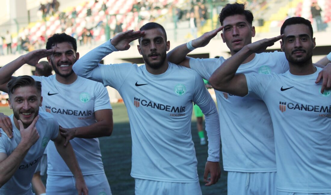 İstanbul Süper Amatör Lig 4.Grubunda zirve yarışında olan Kavacıkspor, Şirintepespor