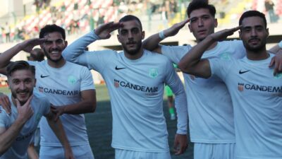 İstanbul Süper Amatör Lig 4.Grubunda zirve yarışında olan Kavacıkspor, Şirintepespor