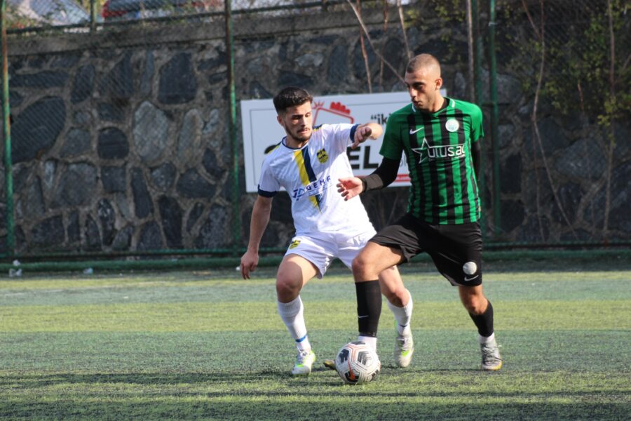 İstanbul Süper Amatör Lig 4. Grubuunda zirve yarışının ortaklarından olan Kavacıkspor galibiyet serisine bir maç daha ekledi.