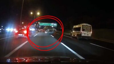 Beykoz’da kamyonetle makas atmaya çalışan sürücü, bir başka otomobile çarparak