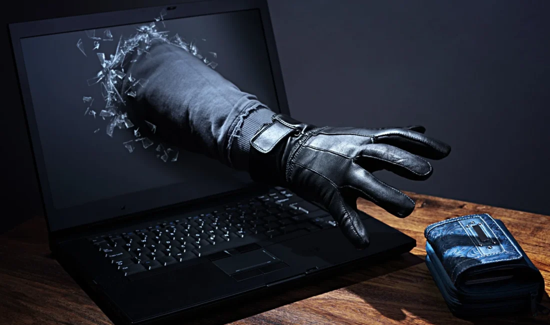 İstanbul’da kendilerini yatırım uzmanı olarak tanıtarak vatandaşları 40 milyon lira