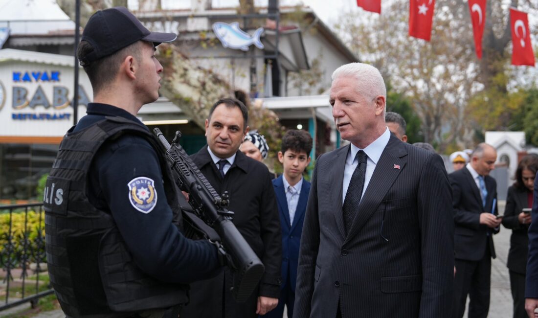 İstanbul Valisi Davut Gül, İstanbul Boğaz Komutanlığı’nda ve Anadolukavağı Polis