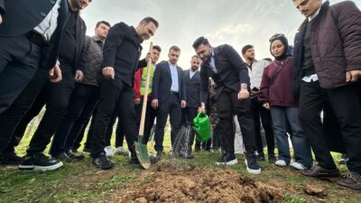 AK Parti İstanbul İl Gençlik Kolları’nın düzenlediği programla Filistin’e destek