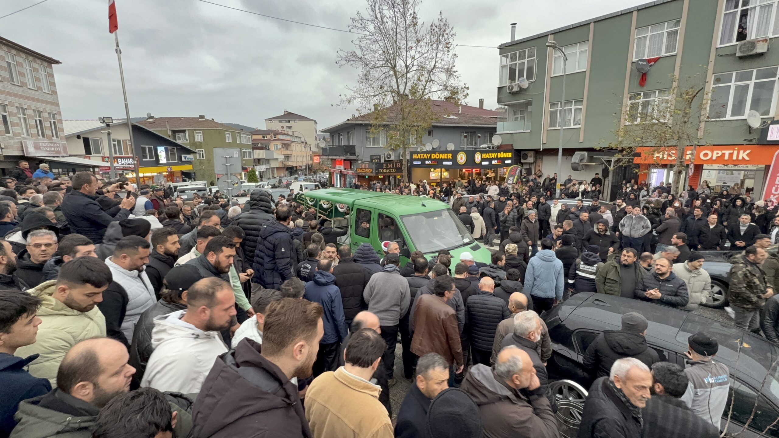 Beykoz’da vurularak öldürülen gencin cenazesinde izdiham yaşandı 2 IMG 0127 scaled