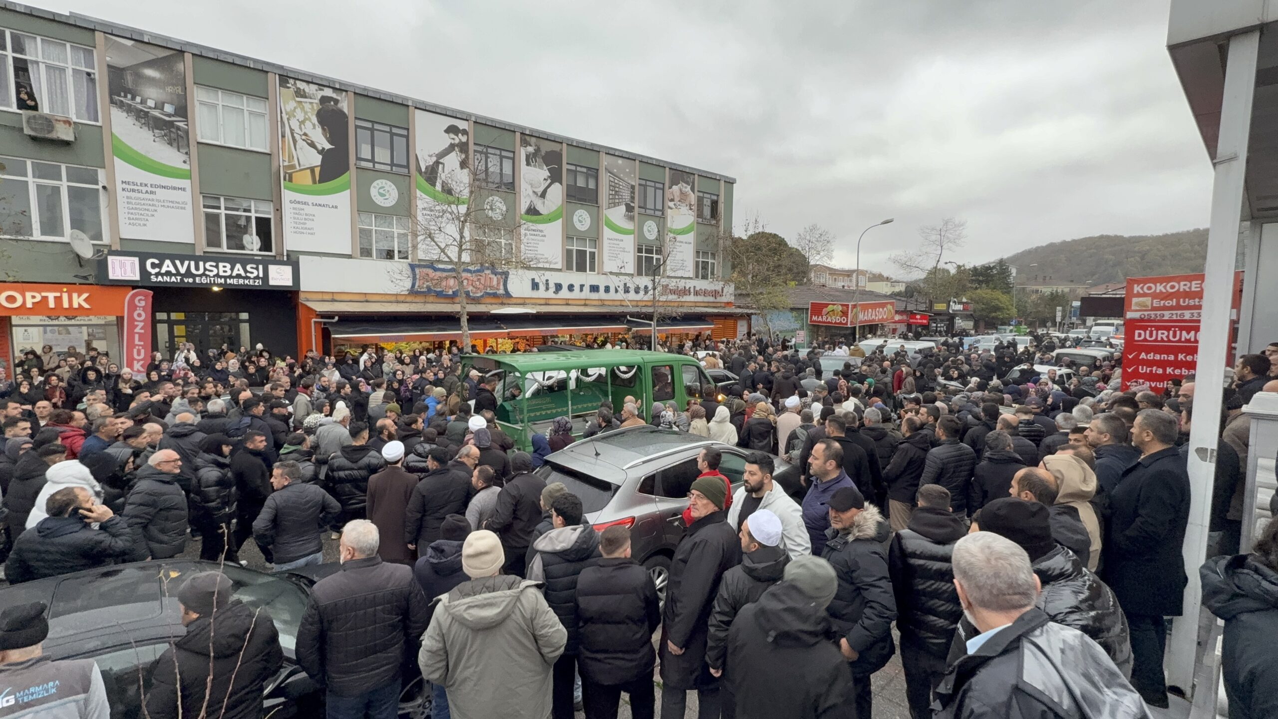 Beykoz’da vurularak öldürülen gencin cenazesinde izdiham yaşandı 3 IMG 0141 scaled