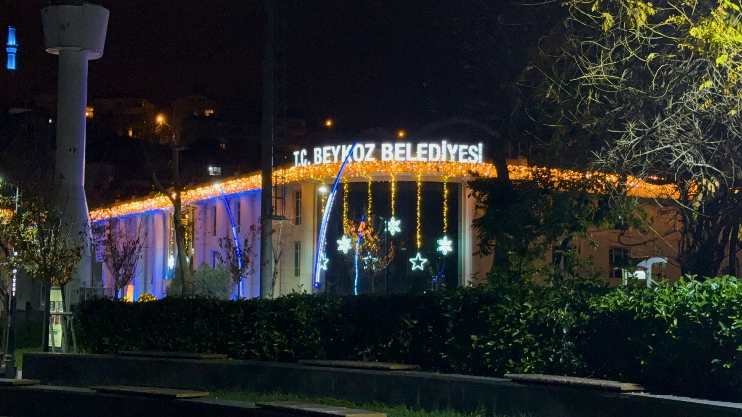 Beykoz Belediyesi yılbaşına ışıklarla hazırlandı 1 bel1 scaled