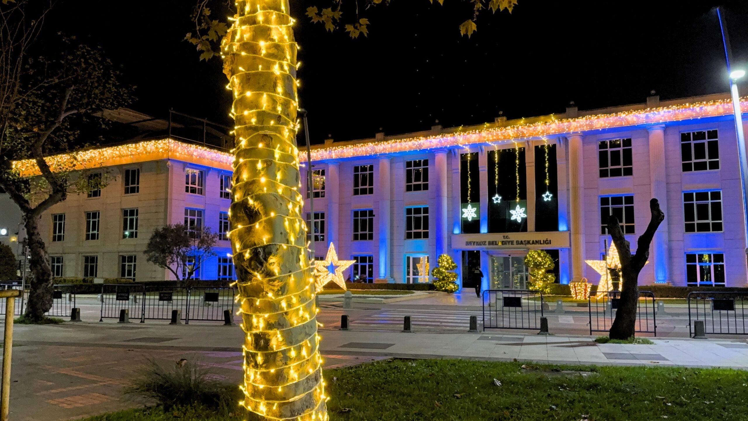 Beykoz Belediyesi yılbaşına ışıklarla hazırlandı 3 bel3 scaled