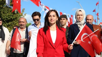 Beykoz Belediye Başkan Vekili Özlem Vural Gürzel, yeni yıl nedeniyle