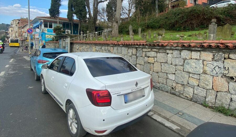 beykozda otobus duraklarina park yapanlara ceza yagdi 3 e1764701812900