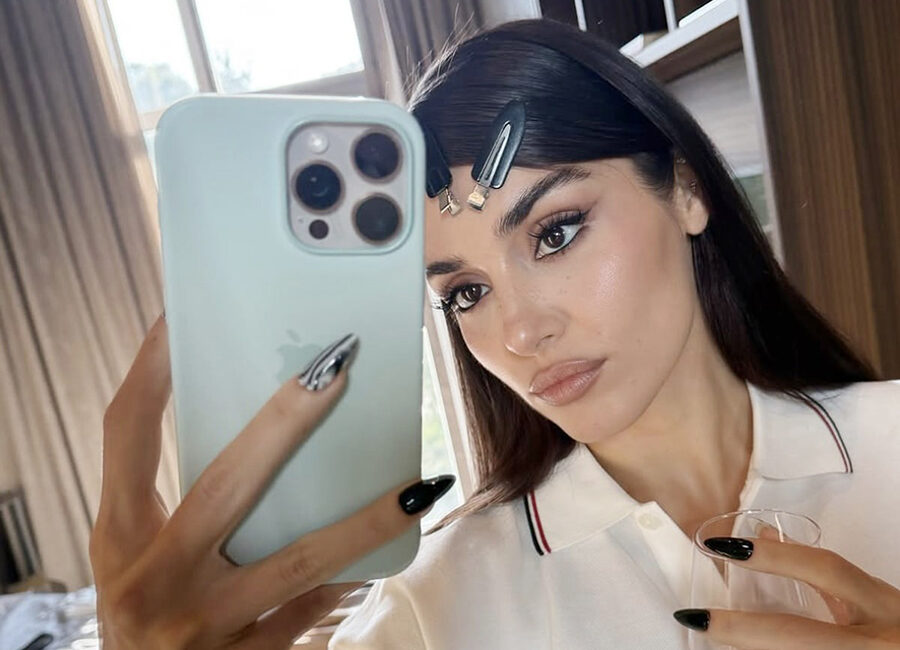 Hande Erçel’in Beykoz Riva Mahallesinde 2 milyon dolarlık malikâne büyüklüğünde