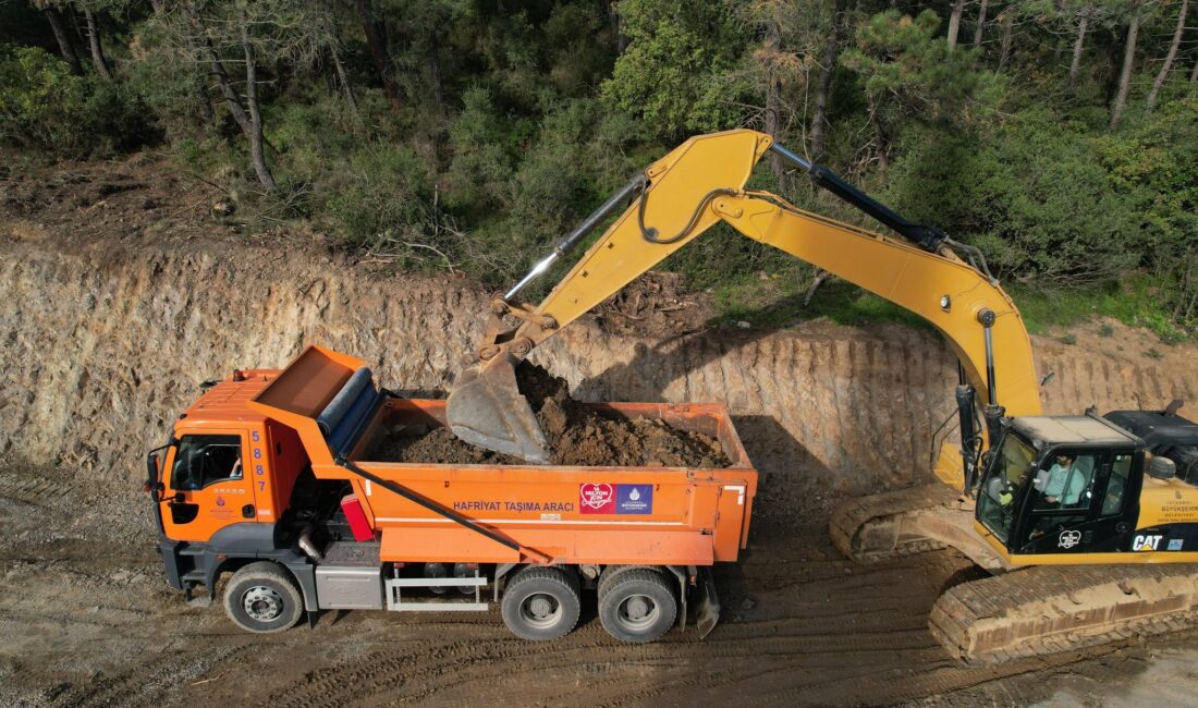 İstanbul Büyükşehir Belediyesi Beykoz’da, Çavuşbaşı Kavacık yoluna genişletme çalışması başlattı.