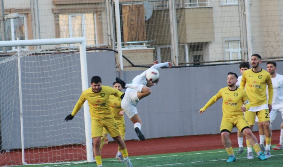 İstanbul Süper Amatör Lig 5. Grubunda zirve mücadelesi veren Kavacıkspor