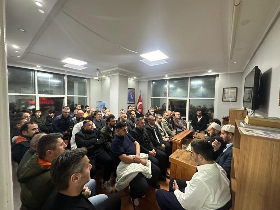 MHP Beykoz Teşkilatı Deniz Şehidi Mehmet Genç’i unutmadı 2 mhp beykoz teskilati deniz sehidi mehmet genci unutmadi 2 scaled e1765024542719