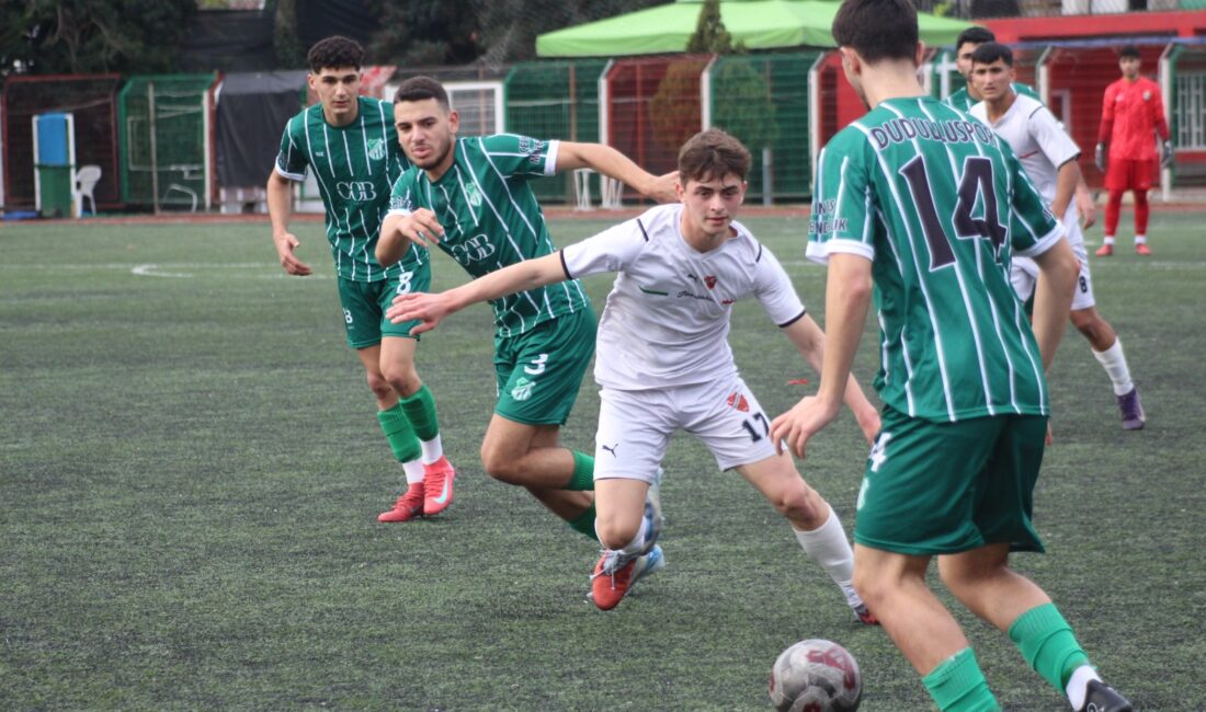 TFF U19 Gelişim Ligi 3. Grubundaki iki İstanbul temsilcisinin mücadelesinin