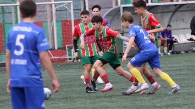 İstanbul Amatör Ligleri U16 Yaş Kategorisi 37.Grubunda şampiyonluk hesapları yapan