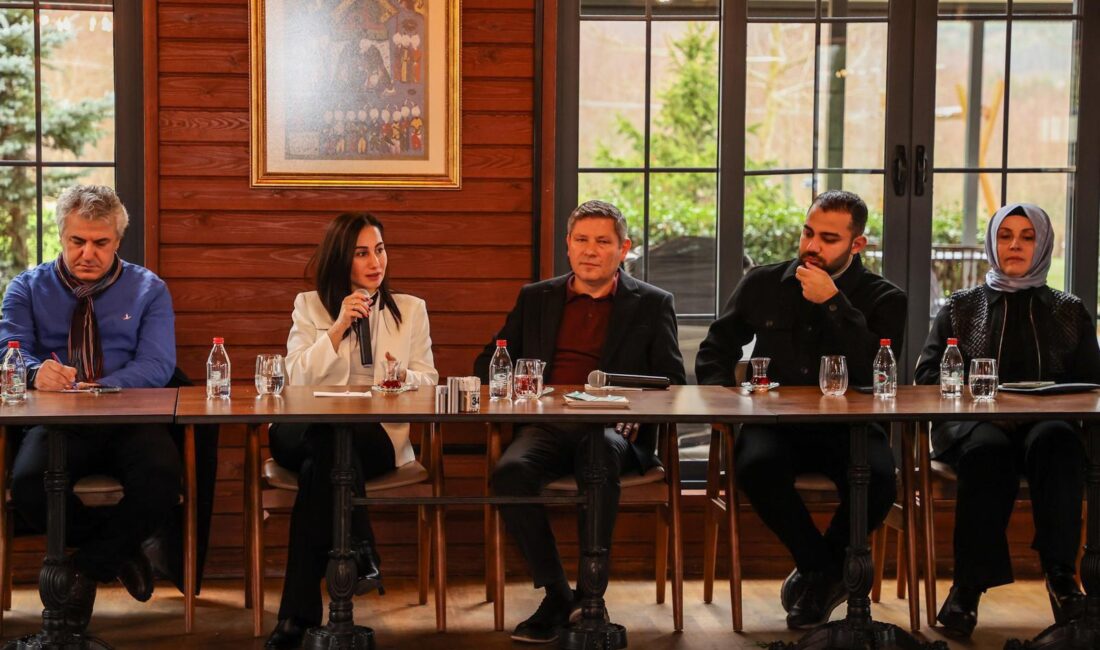 AK Parti İlçe Teşkilatı, Belediye Başkan Vekili Özlem Vural Gürzel